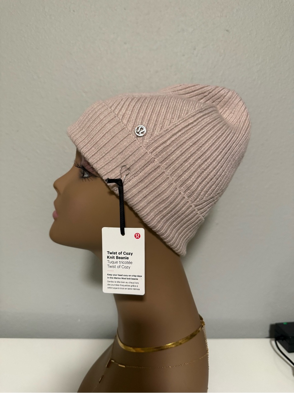 lululemon athletica Twist of Cozy Knit Beanie - Light Pink